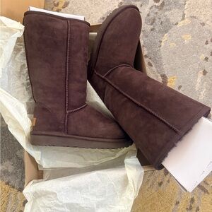 UGG Chocolate Brown Winter Boots